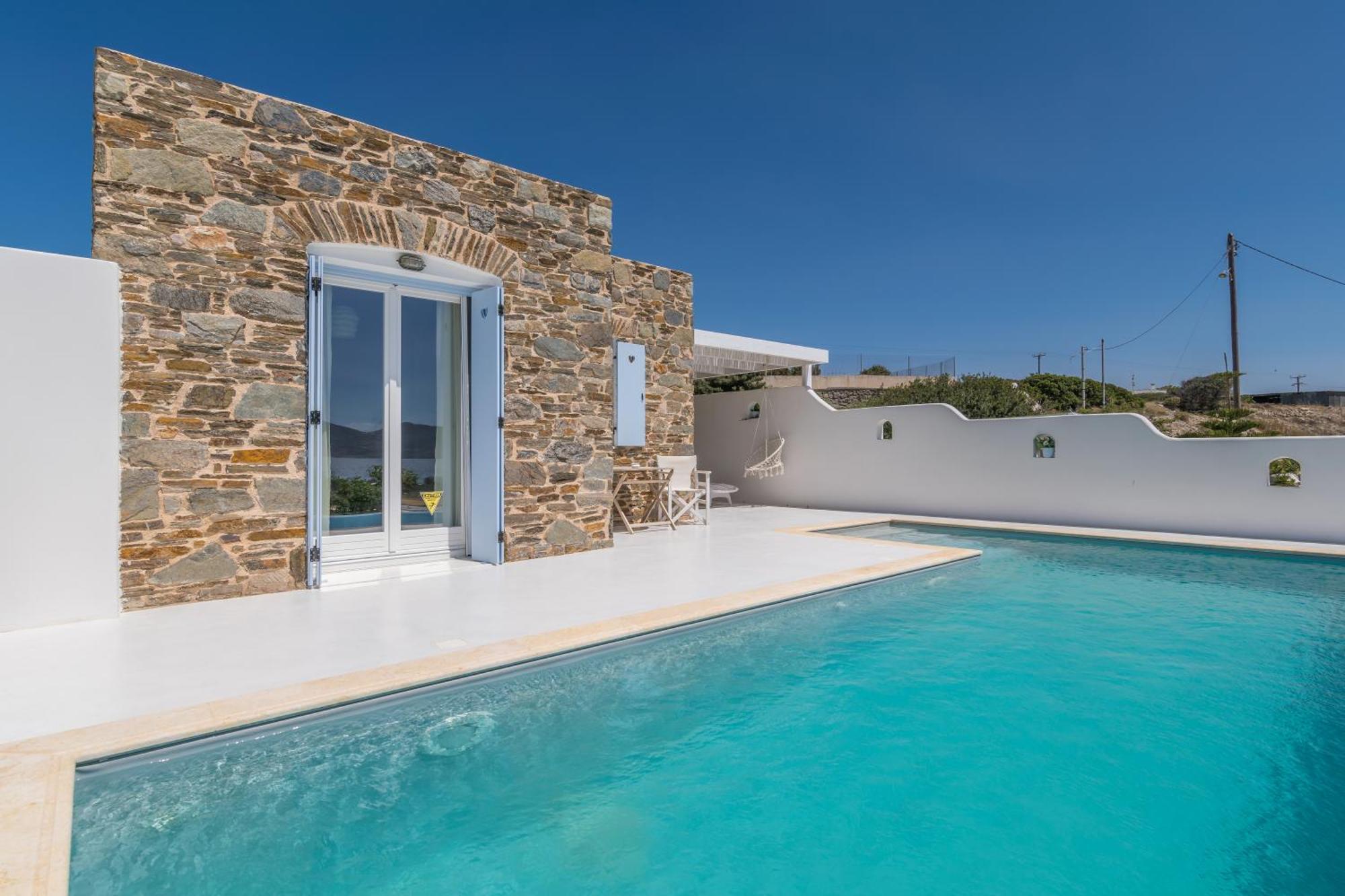 Blu Suites And Studios Adamantas  Exterior photo
